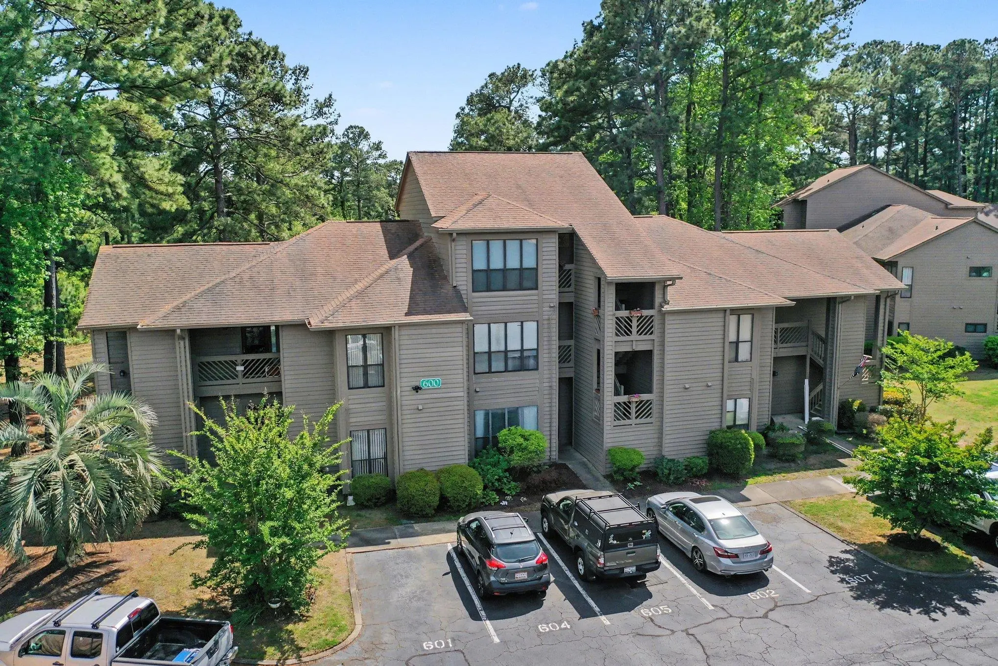 Photo of Listing #2609285