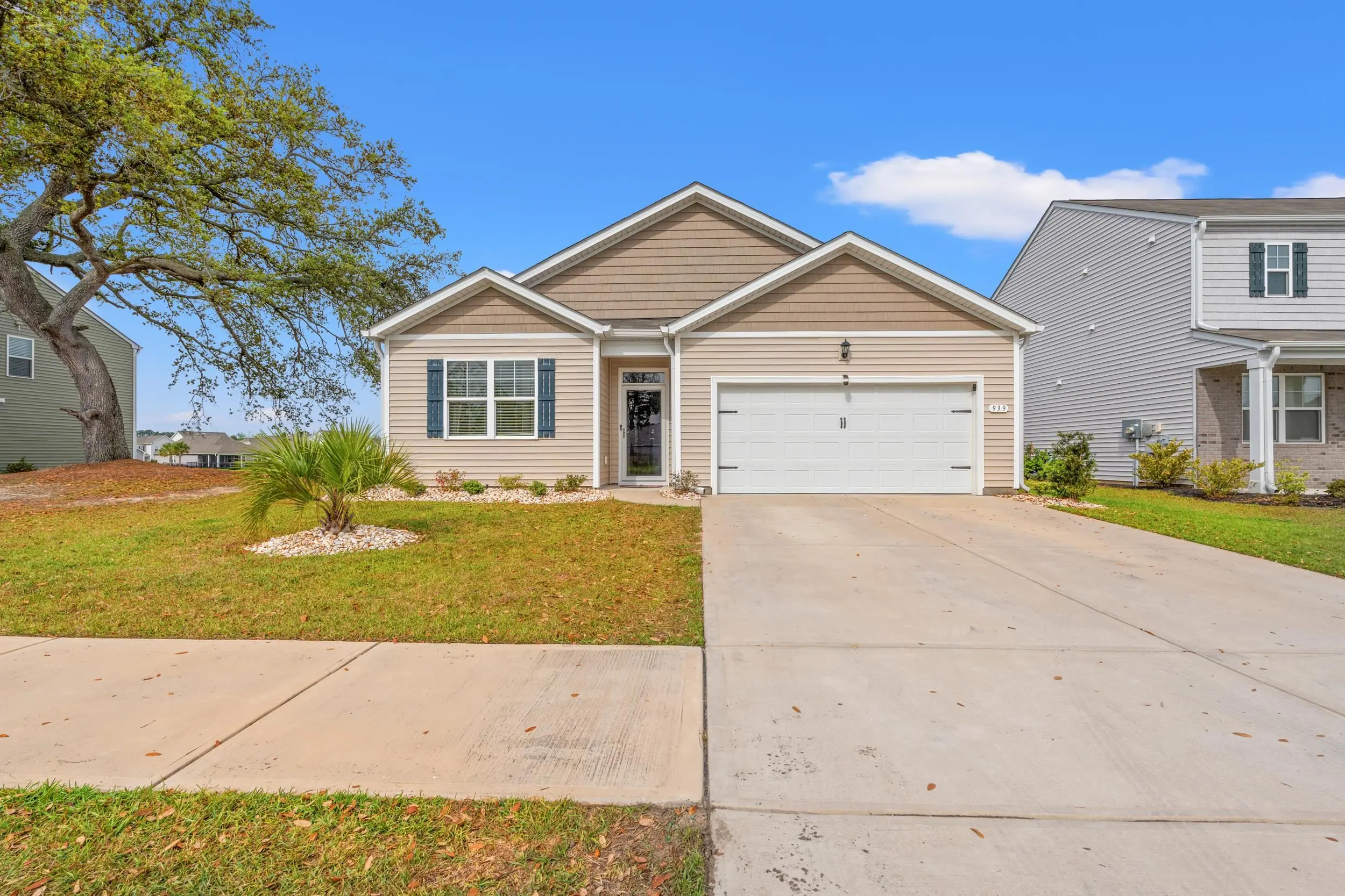 Photo of Listing #2609384