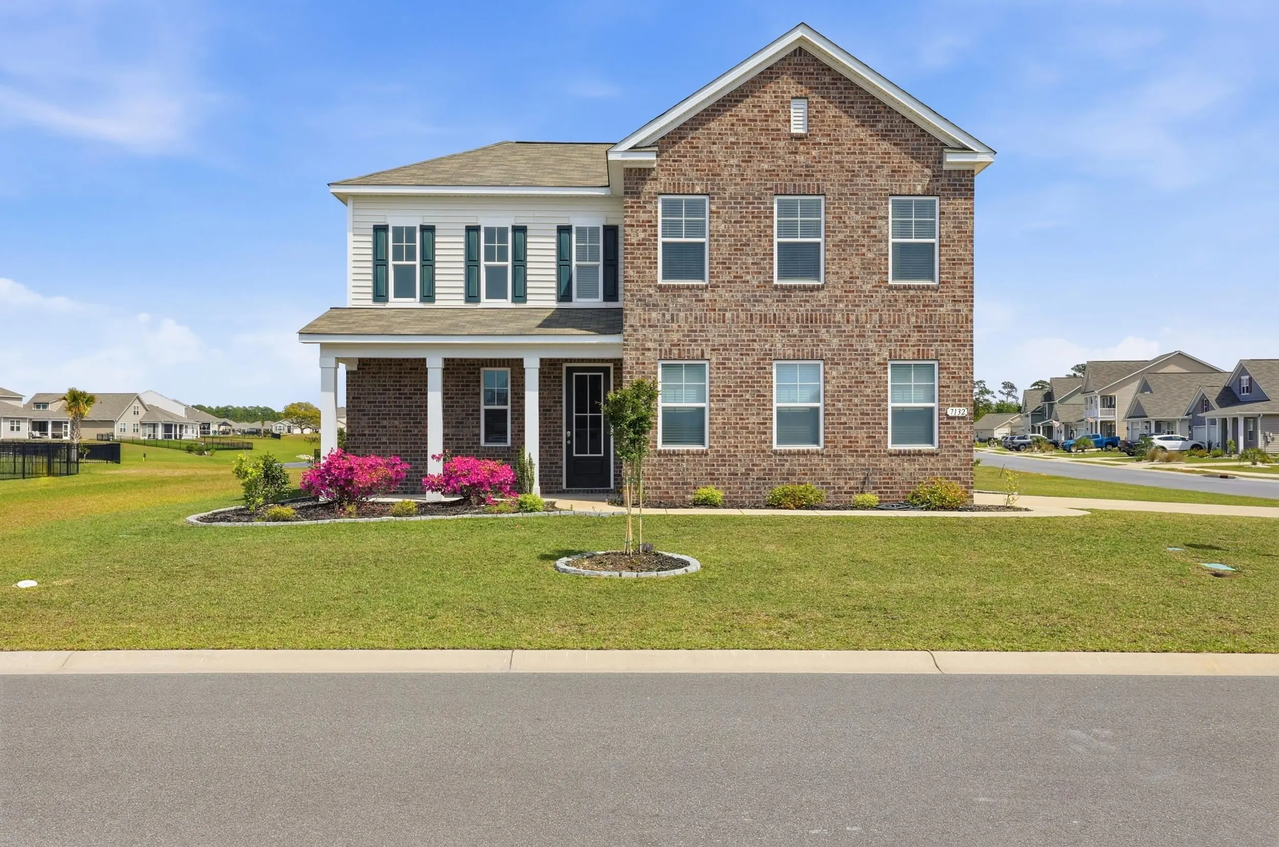 Photo of Listing #2609397