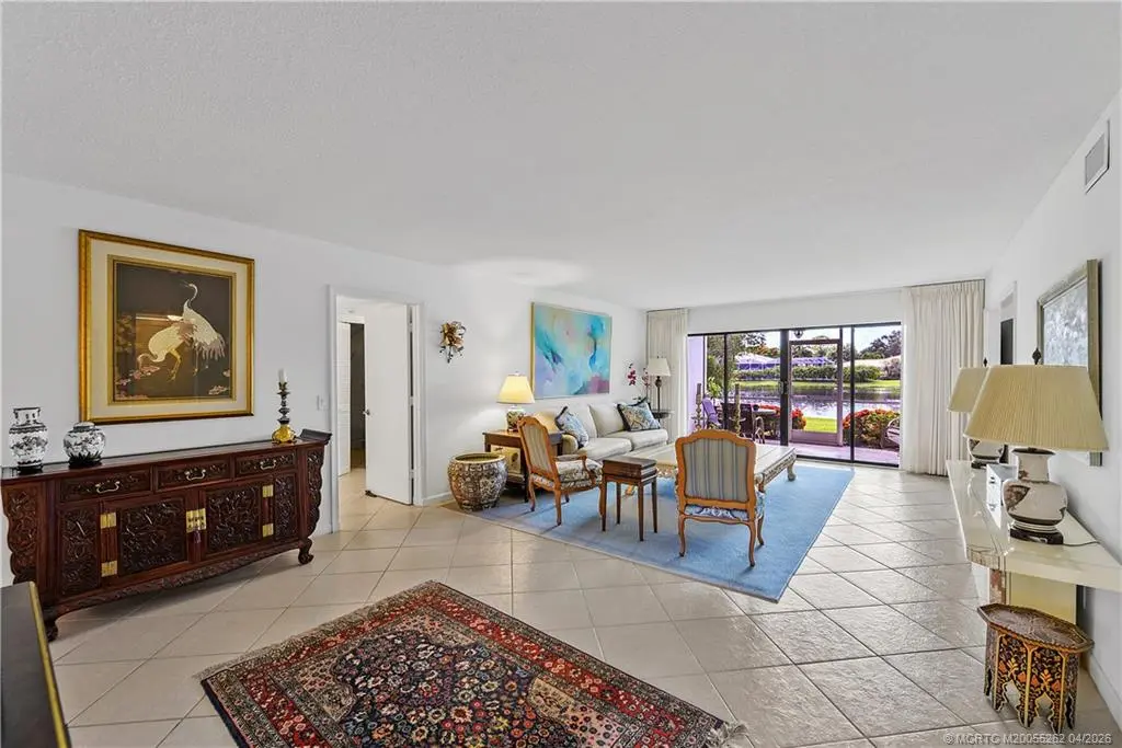 Photo of Listing #M20055262