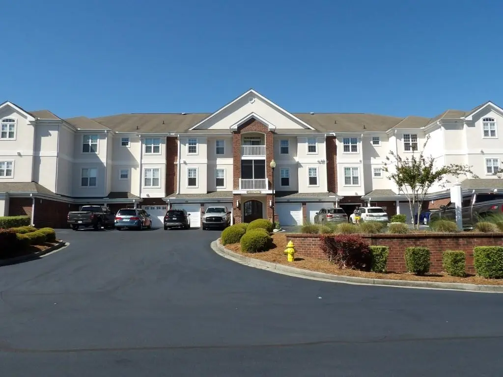 Photo of Listing #2609555