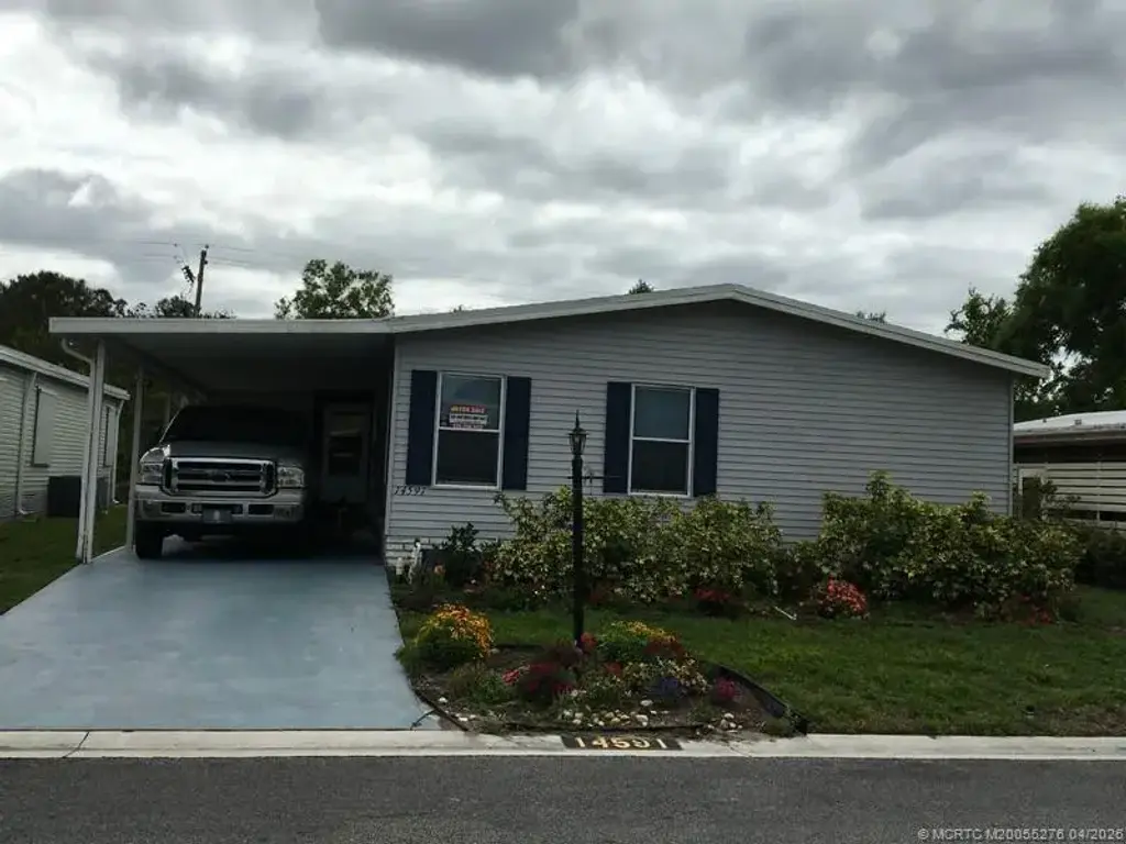 14591 Sw Divot Drive A-20, Indiantown