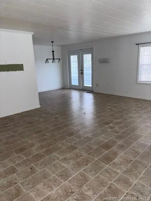 3 of 18 - 4058 5th Avenue, Lake Worth, FL
