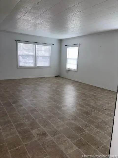 4 of 18 - 4058 5th Avenue, Lake Worth, FL