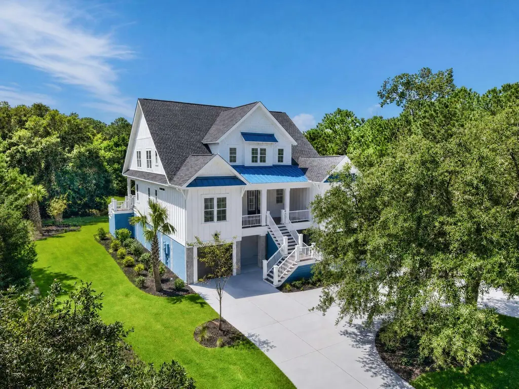 292 Colony Club Dr., Georgetown