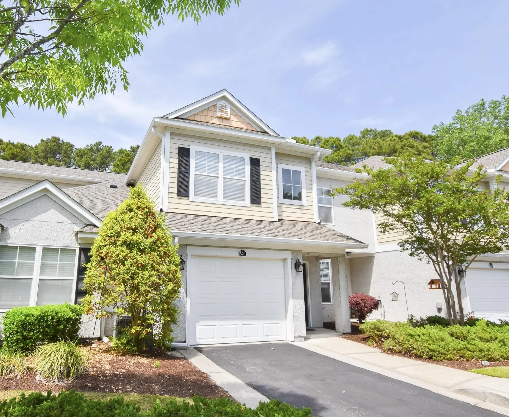 Photo of Listing #2609909