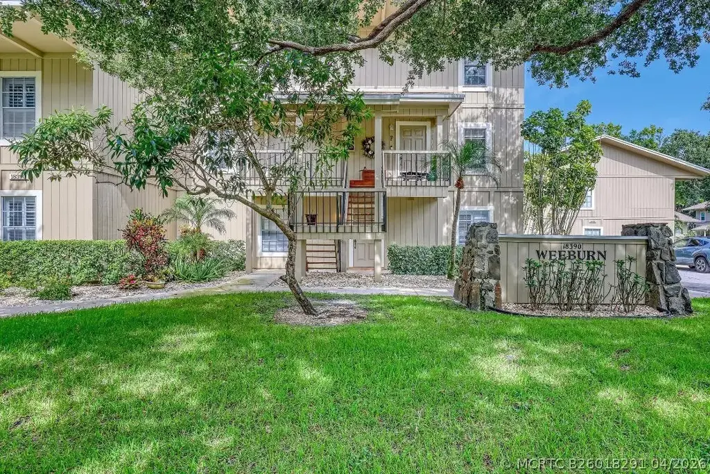 18390 Wood Haven Lane E, Jupiter