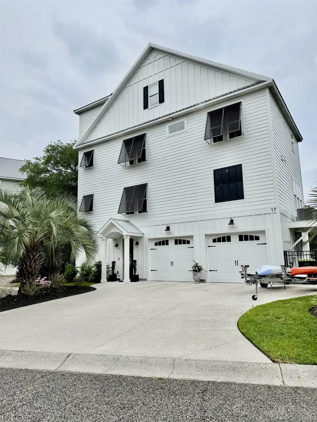 17 Carson Creek Dr., Murrells Inlet