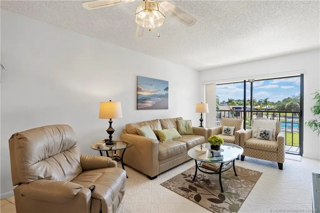 2013 Collins Circle 4-60, Jensen Beach