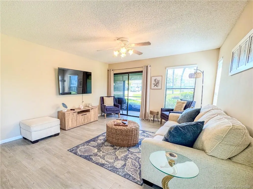 3 of 22 - 950 Kanner Highway Un204, Stuart, FL