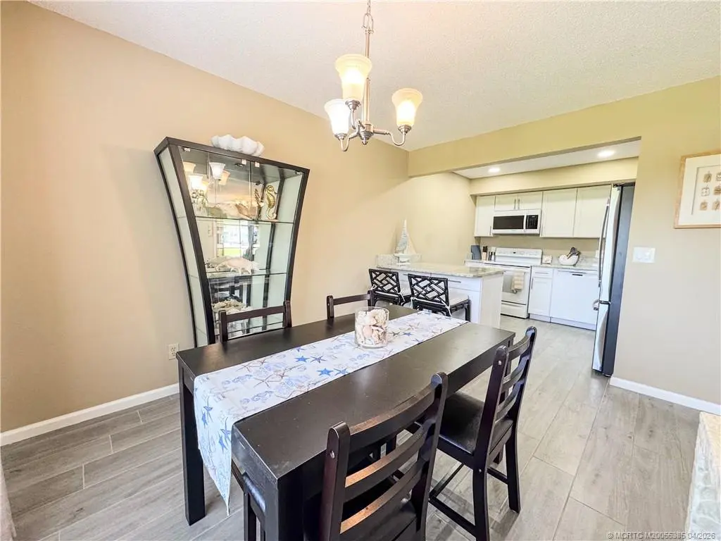 5 of 22 - 950 Kanner Highway Un204, Stuart, FL
