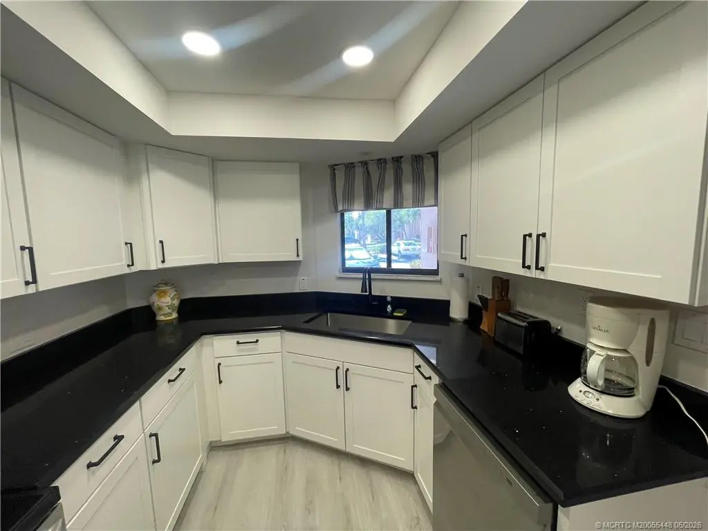 3 of 23 - 2400 Ocean Drive 3812, Fort Pierce, FL