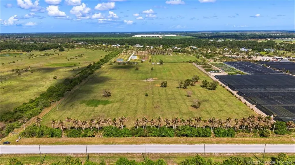 3 of 7 - 10511 Citrus Boulevard, Palm City, FL