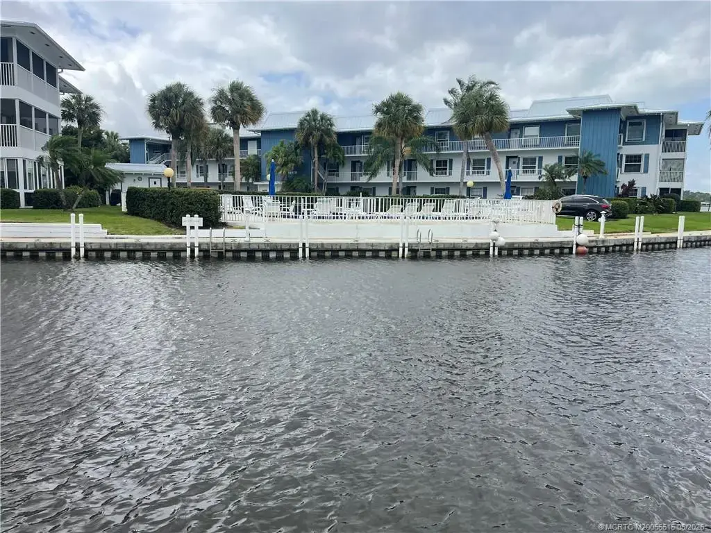 1858 Palm City Road 203, Stuart