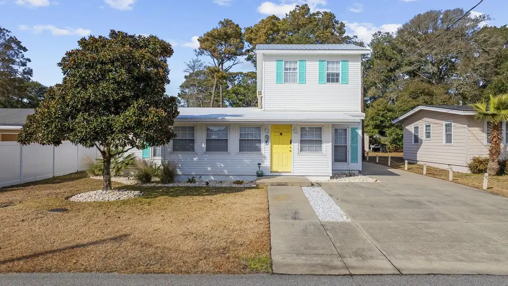 2306 Holly Dr., North Myrtle Beach