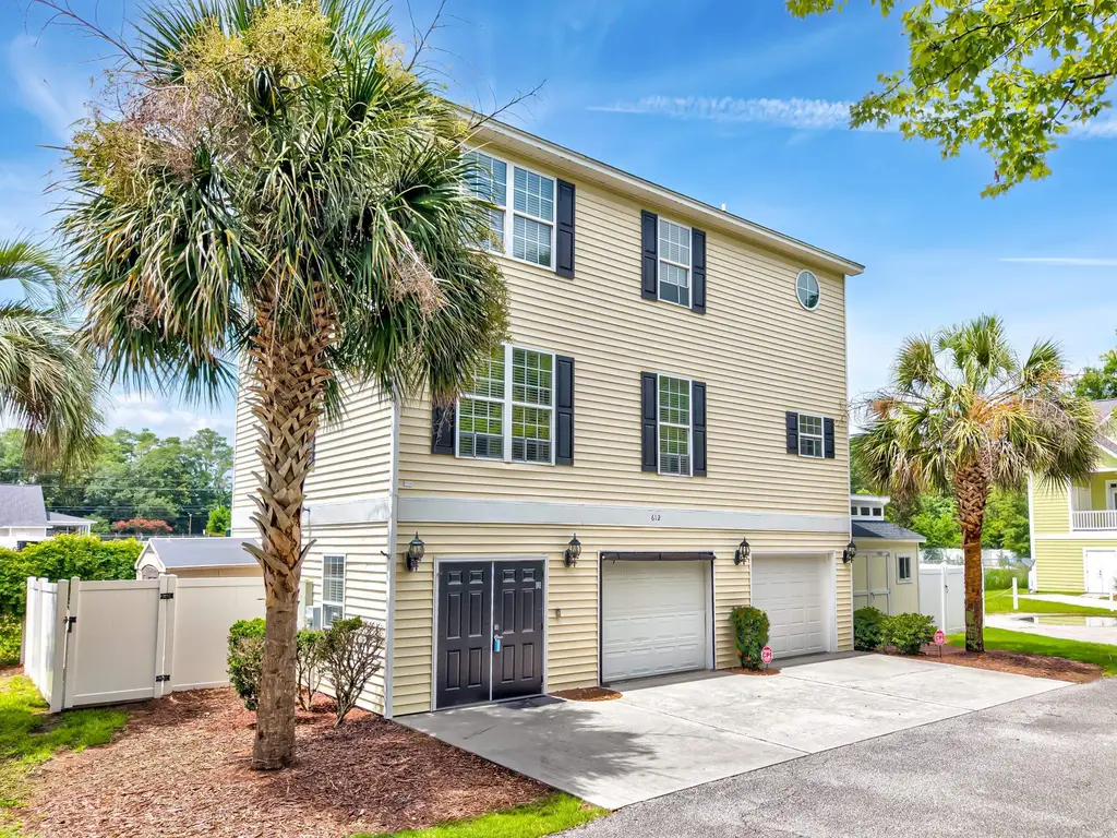 612 Woodland Dr., Murrells Inlet