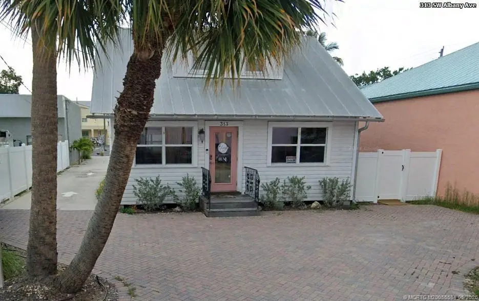 313 Albany Avenue, Stuart