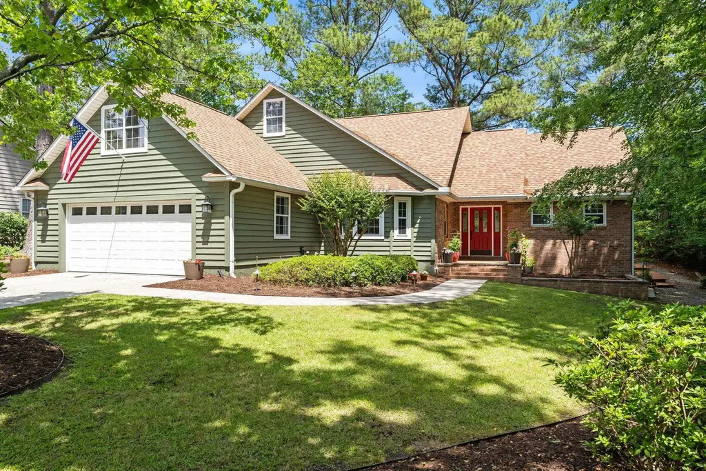 2490 Glen Dr., Little River