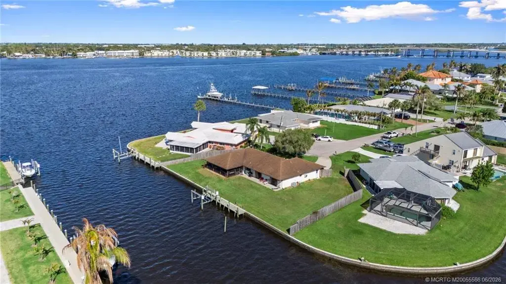 2086 Gull Harbor Lane, Palm City