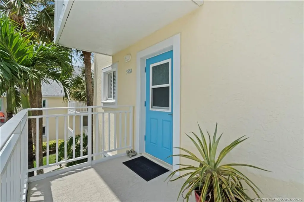 4 of 37 - 5558 Gulfstream Way, Stuart, FL
