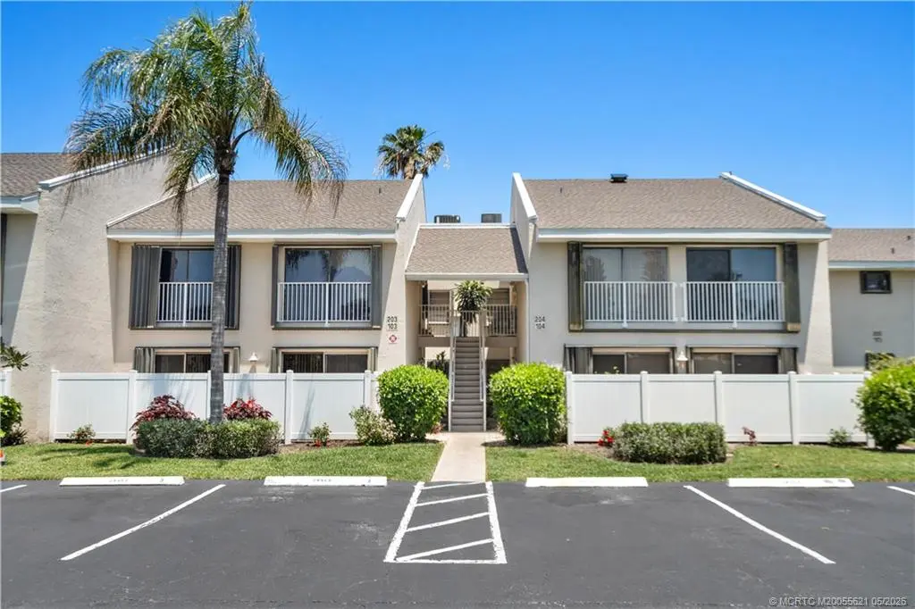 2 of 24 - 3206 Lakeview Circle 1203, Fort Pierce, FL