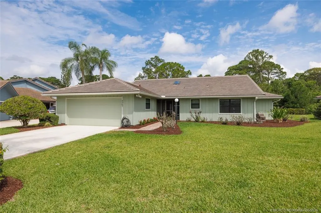 4267 Mallard Creek Trail, Palm City