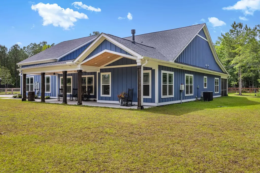 1945 Emery Rd., Loris
