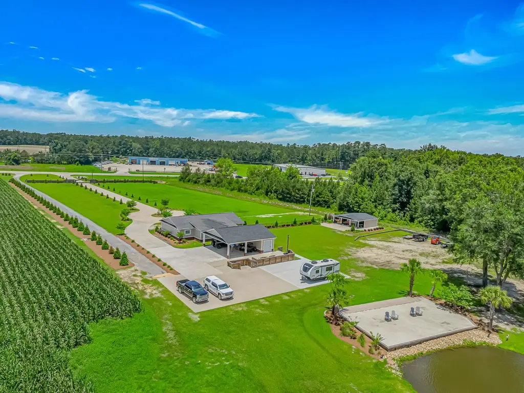 15810 County Line Rd., Andrews