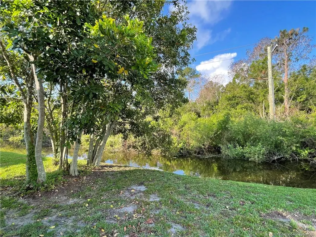 5 of 40 - 16296 Indianwood Circle, Indiantown, FL
