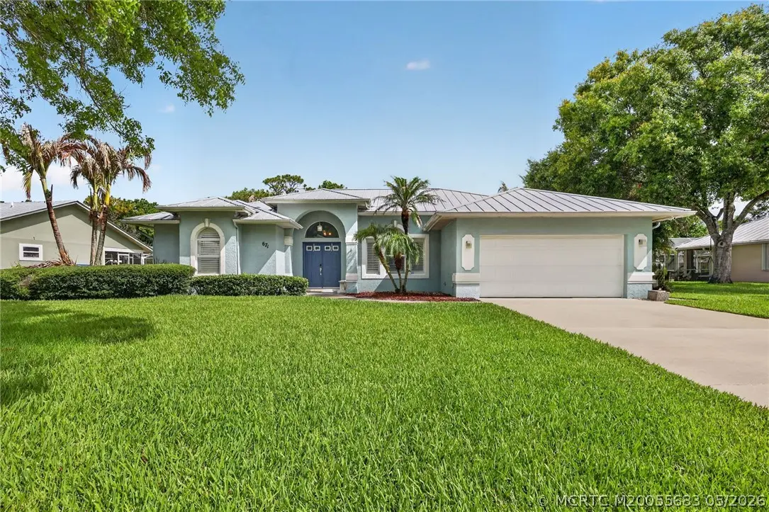 671 Pin Oak Terrace, Stuart