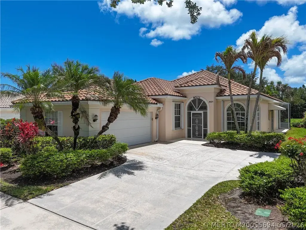 8521 Palm Hammock Lane, Hobe Sound