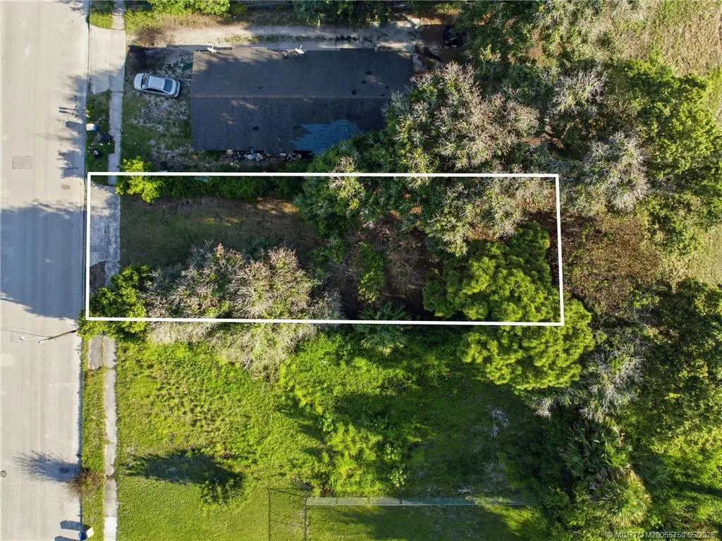 2 of 8 - 701 19th Street, Fort Pierce, FL