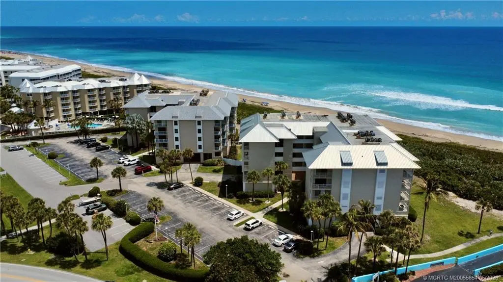 2 of 34 - 379 Tradewind Lane 1103, Stuart, FL