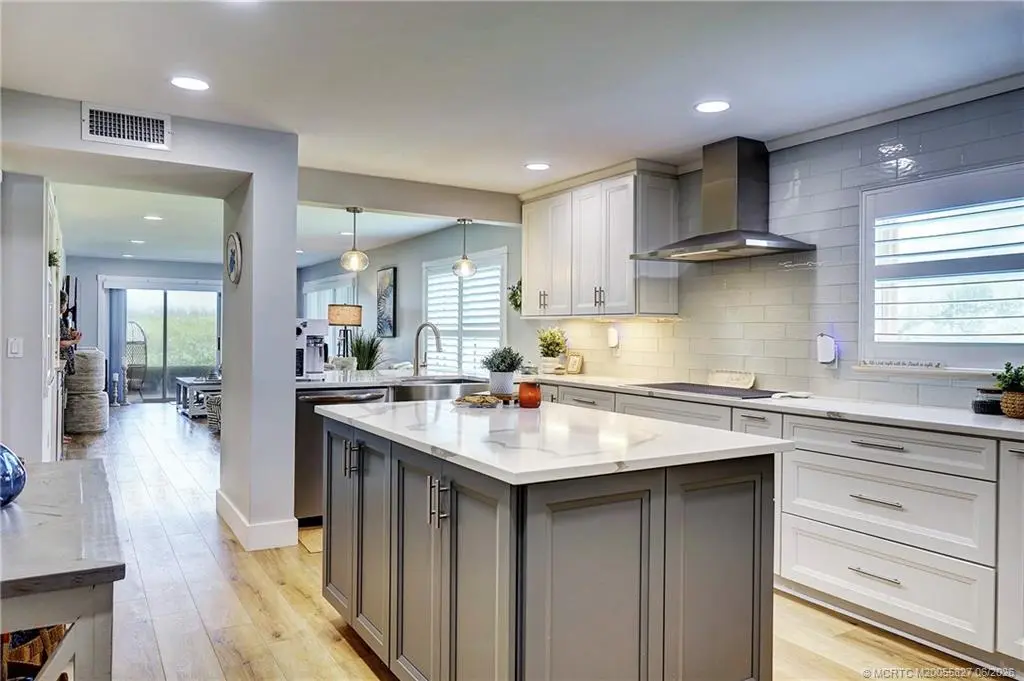 4 of 29 - 10200 Ocean Drive 110, Jensen Beach, FL