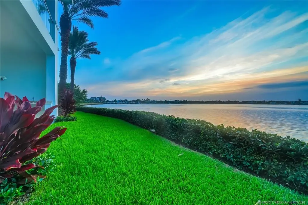 2 of 49 - 104 Water Club, North Palm Beach, FL