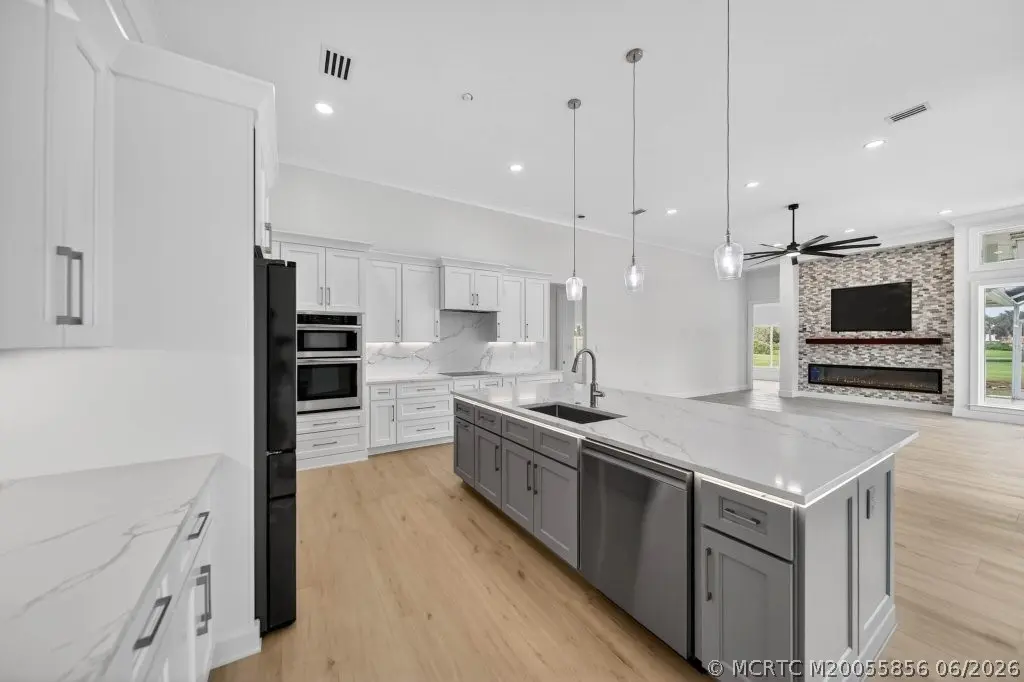 4 of 38 - 4515 Bimini Circle, Palm City, FL