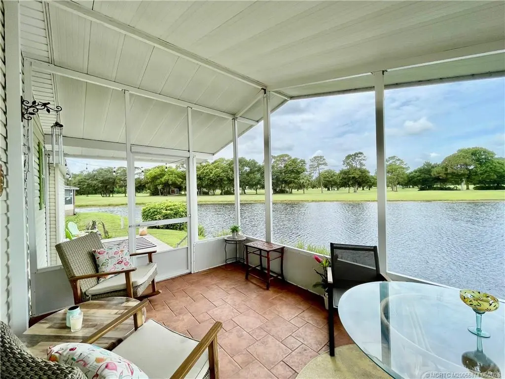 16206 Indianwood Circle, Indiantown