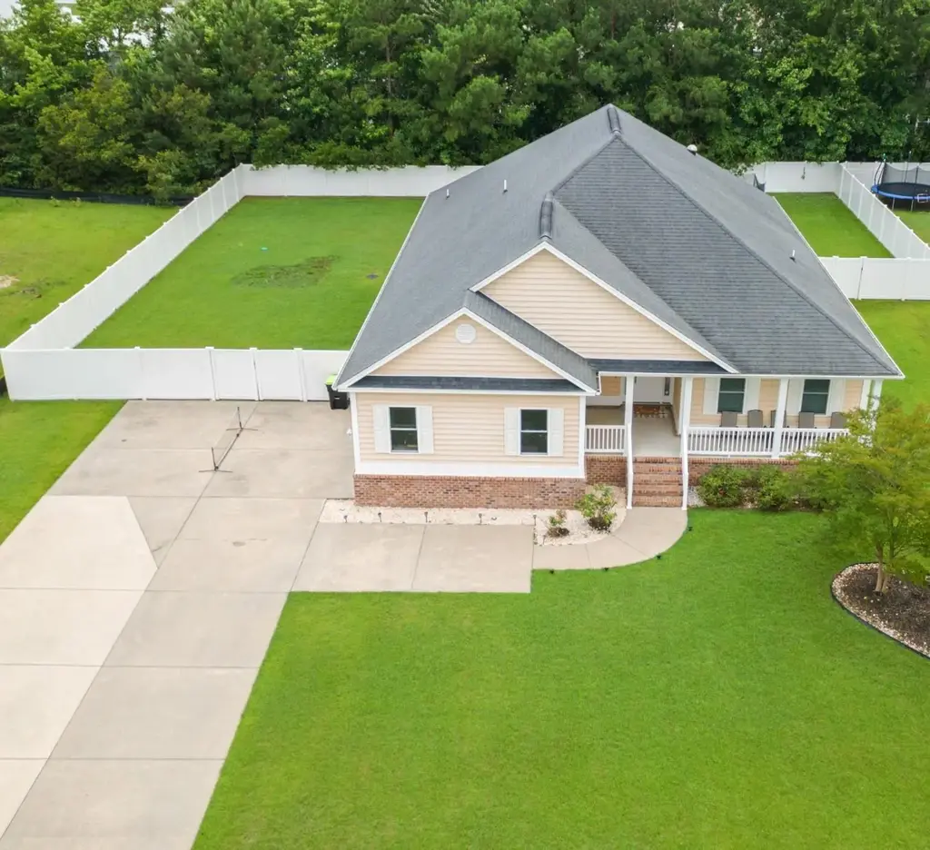 112 Pottery Landing Dr., Conway