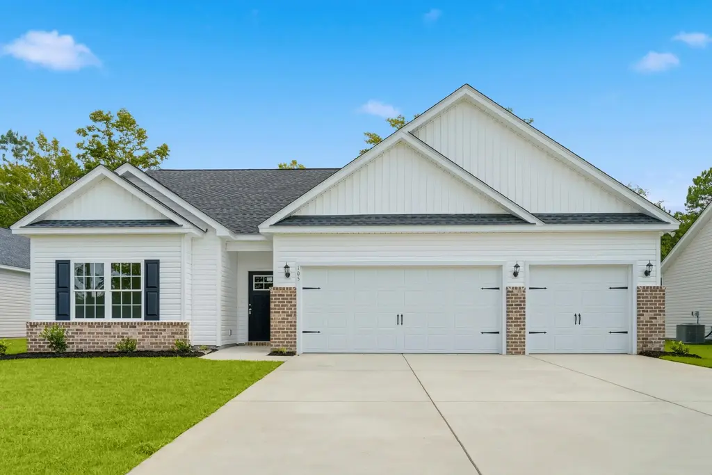 905 Woodside Dr., Conway