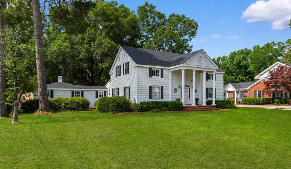 5632 Main St., Loris