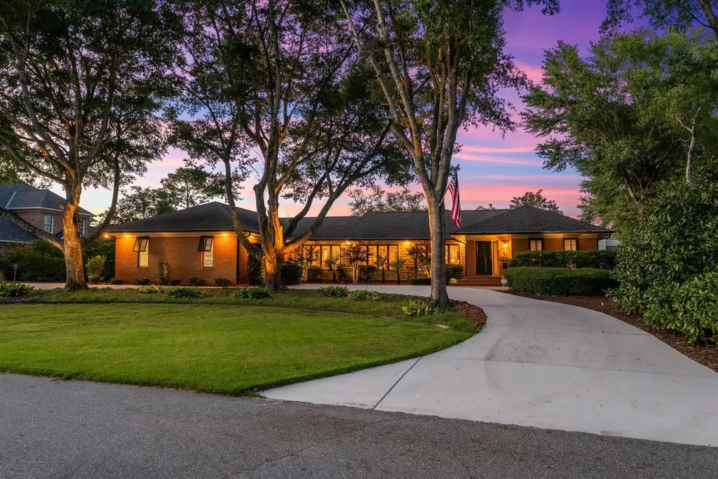 406 Dunes Dr., Myrtle Beach