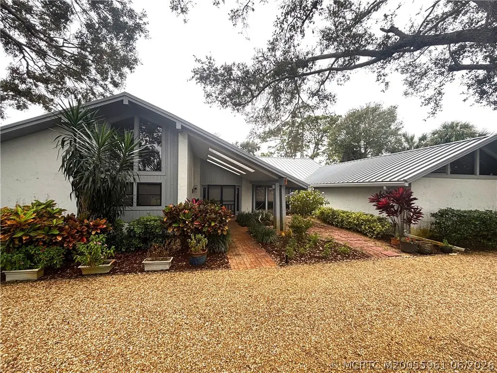 5220 Burning Tree Circle, Stuart