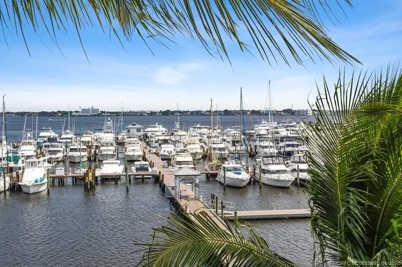 815 Flagler Avenue 302, Stuart