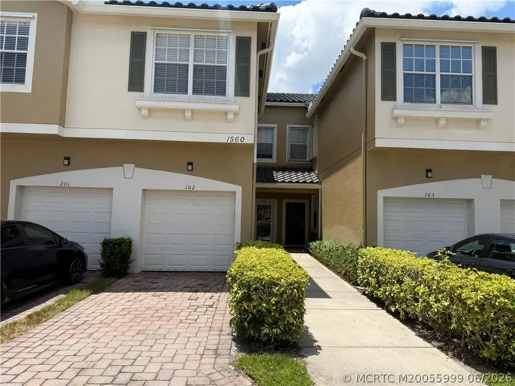 1560 Wilshire Place 102, Stuart