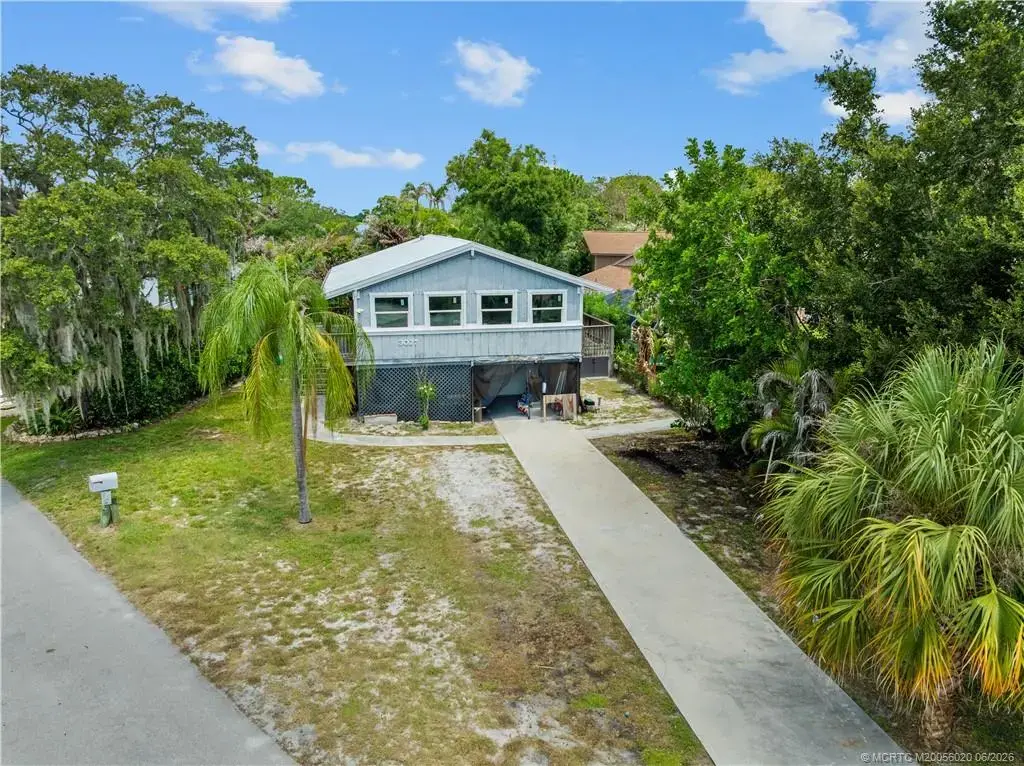 3027 Cedar Trail, Palm City