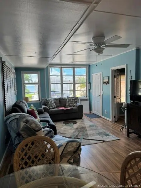 4 of 12 - 550 Nettles Boulevard, Jensen Beach, FL