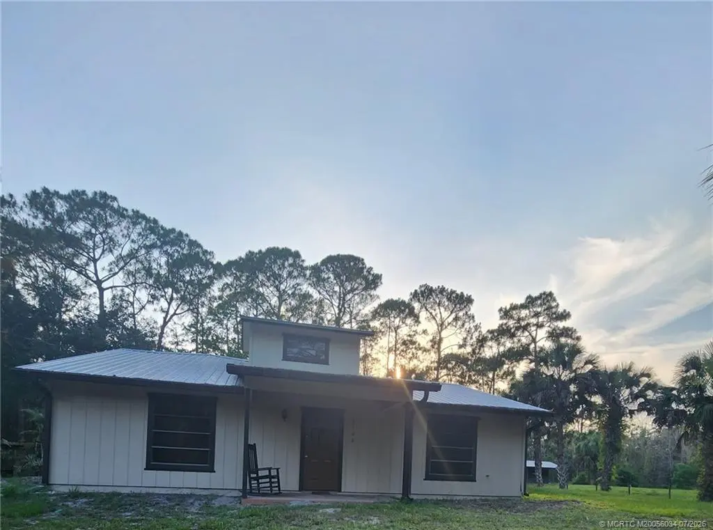 9100 Moss Avenue, Indiantown