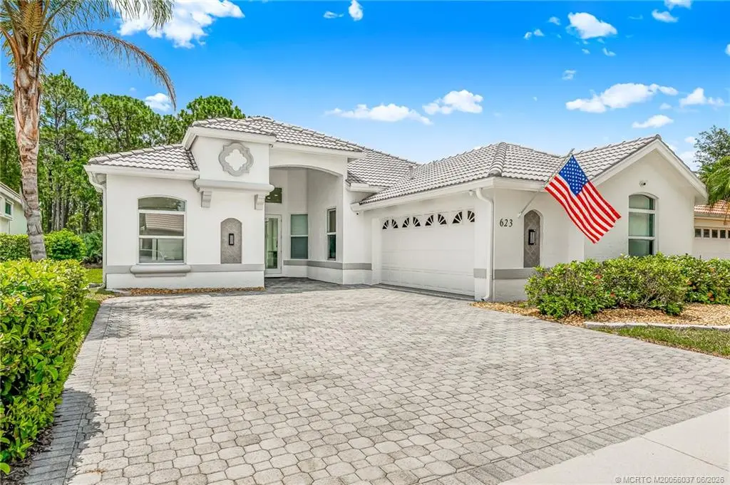 623 Lake Charles Circle, Port St. Lucie
