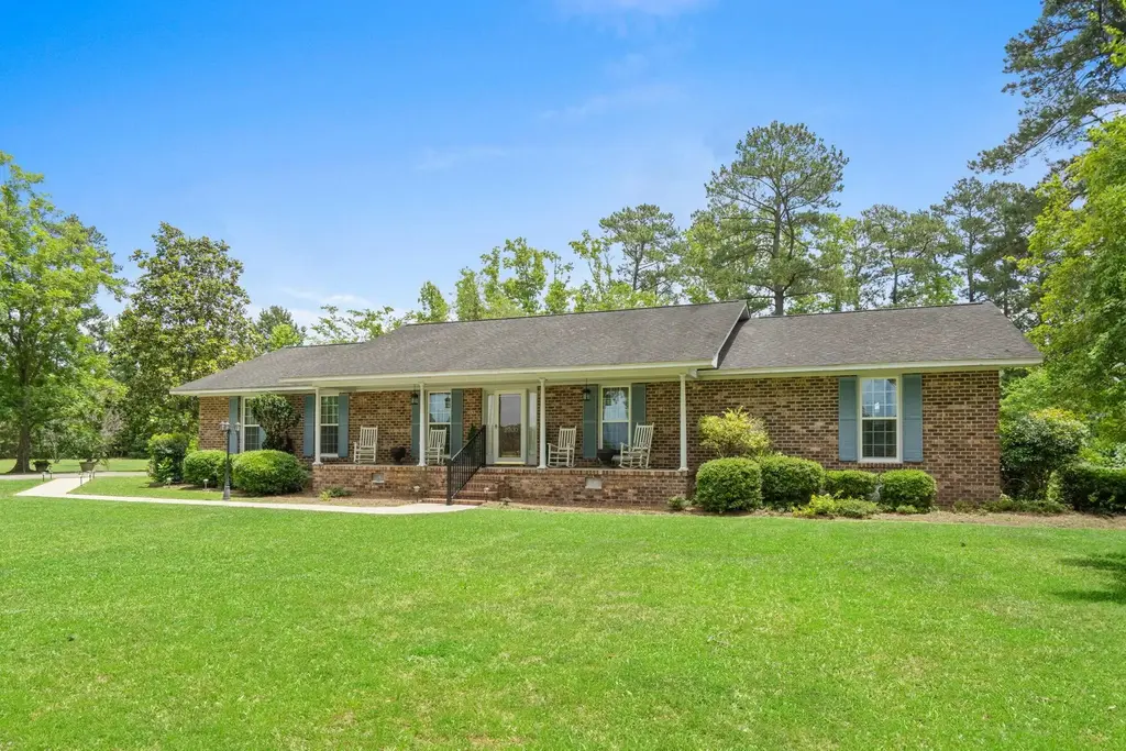 2200 Old Buck Creek Rd., Longs