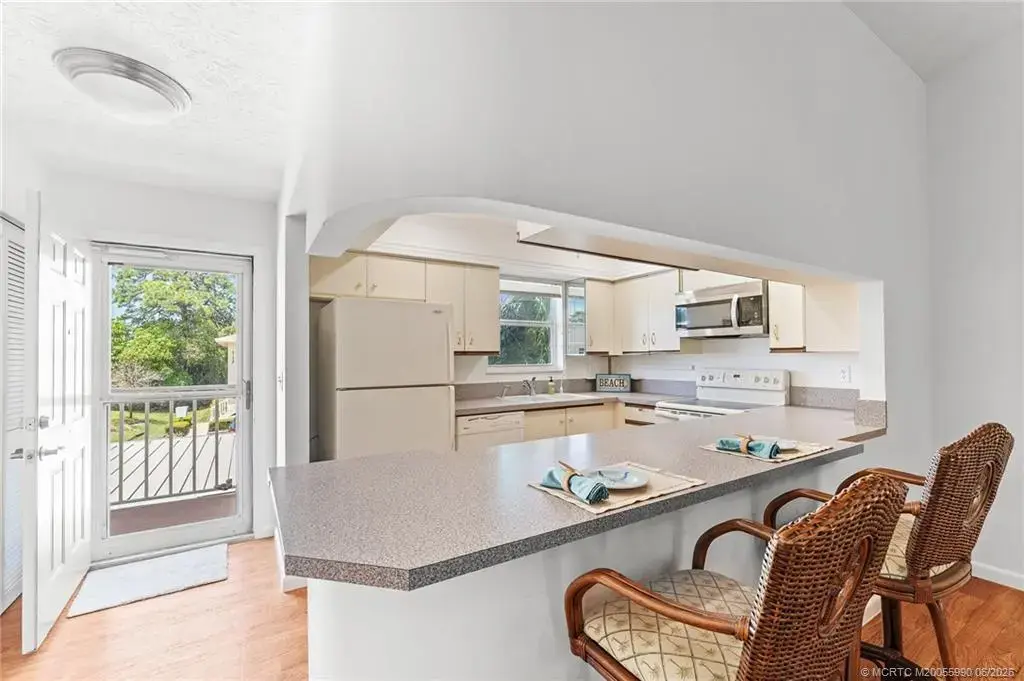 2950 Ocean Boulevard 120-6, Stuart